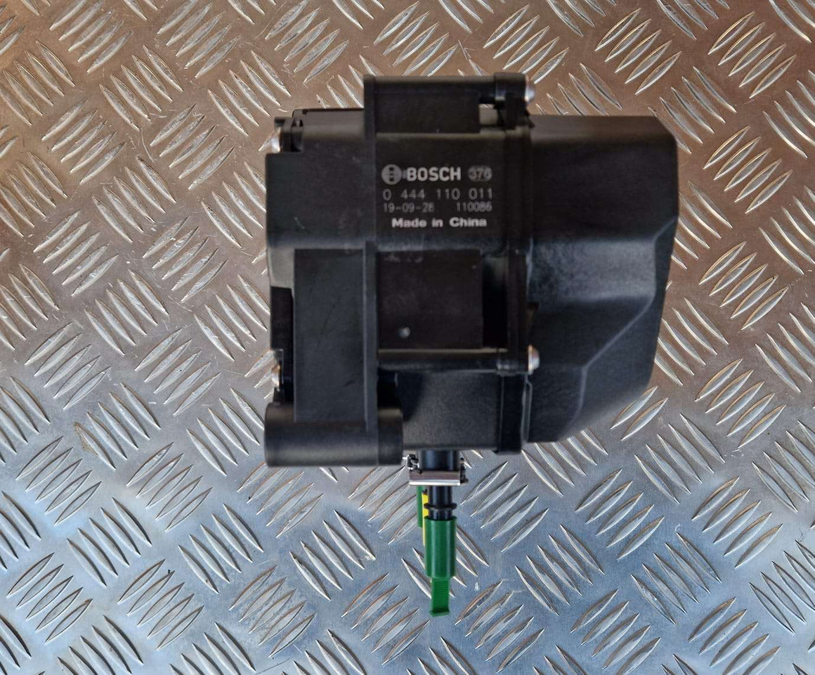 Genuine JCB Bosch Adblue module 12v supply - Motor a diely pre Stavebné stroje: obrázok 3 Genuine JCB Bosch Adblue module 12v supply - Motor a diely pre Stavebné stroje: obrázok 3