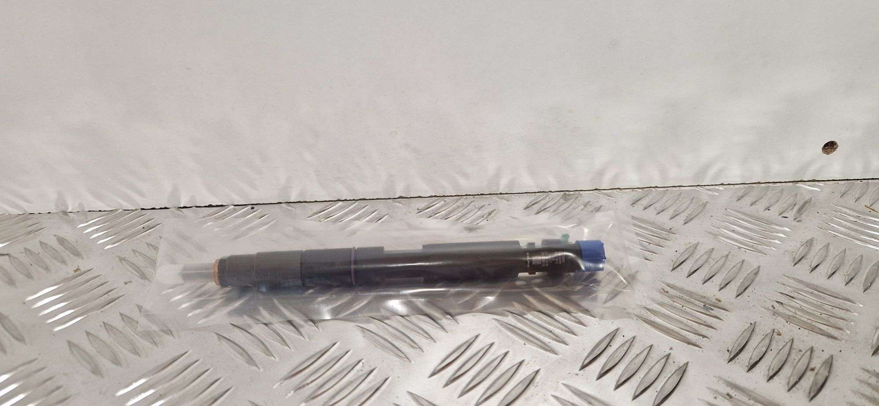JCB 320/06827 fuel injector Delphi injector 28229876 68kw – 93kw - Motor a diely pre Stavebné stroje: obrázok 2 JCB 320/06827 fuel injector Delphi injector 28229876 68kw – 93kw - Motor a diely pre Stavebné stroje: obrázok 2