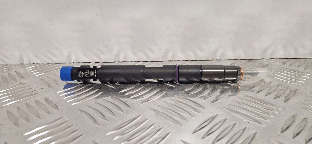 JCB 320/06827 fuel injector Delphi injector 28229876 68kw – 93kw - Motor a diely pre Stavebné stroje: obrázok 4 JCB 320/06827 fuel injector Delphi injector 28229876 68kw – 93kw - Motor a diely pre Stavebné stroje: obrázok 4