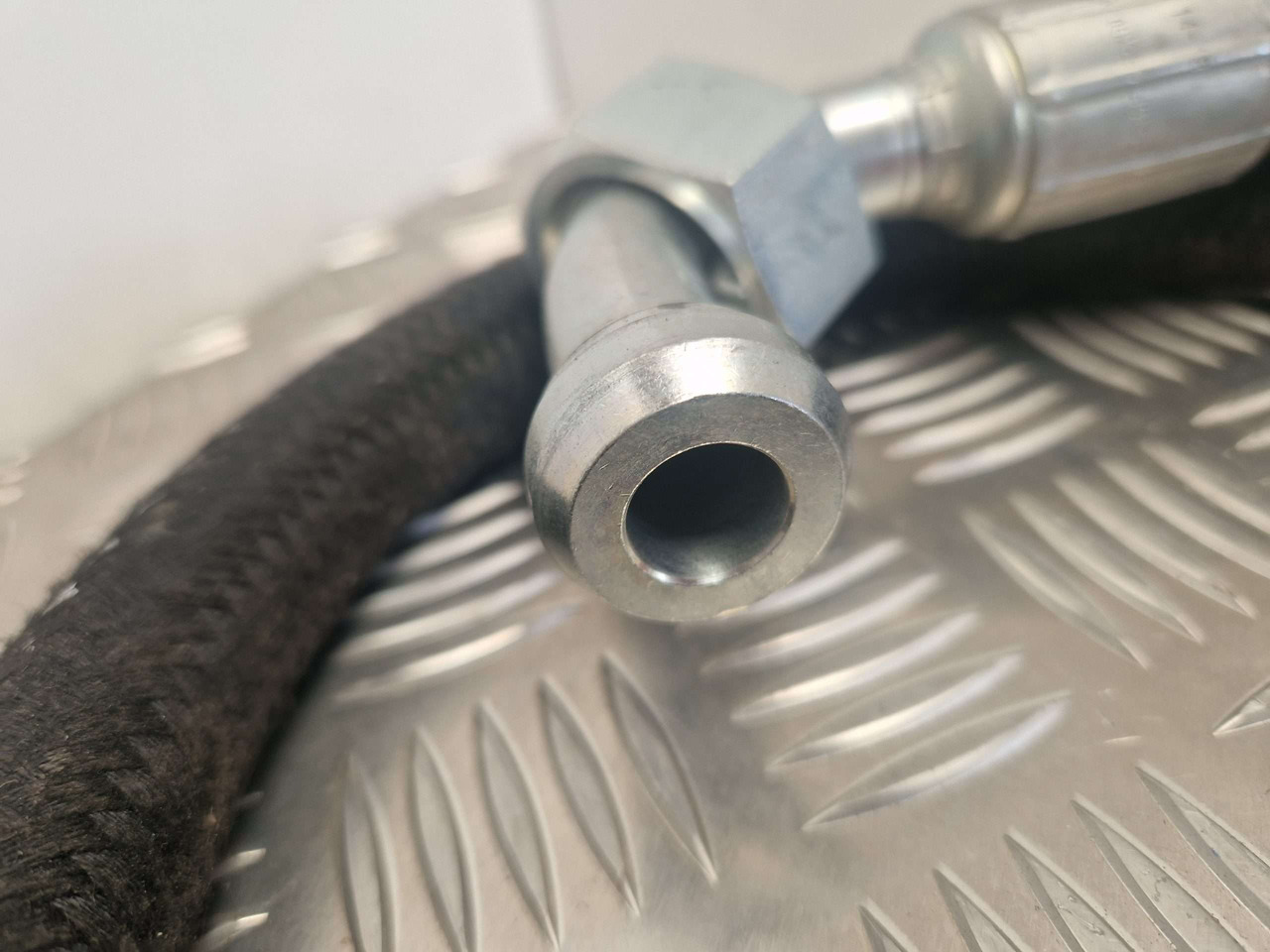 JCB 320/A4091 320/A4237 excavator Oil hose - Motor a diely pre Stavebné stroje: obrázok 5 JCB 320/A4091 320/A4237 excavator Oil hose - Motor a diely pre Stavebné stroje: obrázok 5