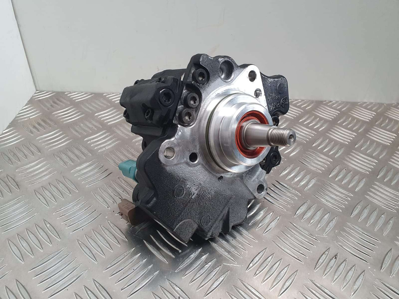 JCB Injection Pump 320/06825 Delphi 28313000 injection pump - Motor a diely pre Stavebné stroje: obrázok 2 JCB Injection Pump 320/06825 Delphi 28313000 injection pump - Motor a diely pre Stavebné stroje: obrázok 2