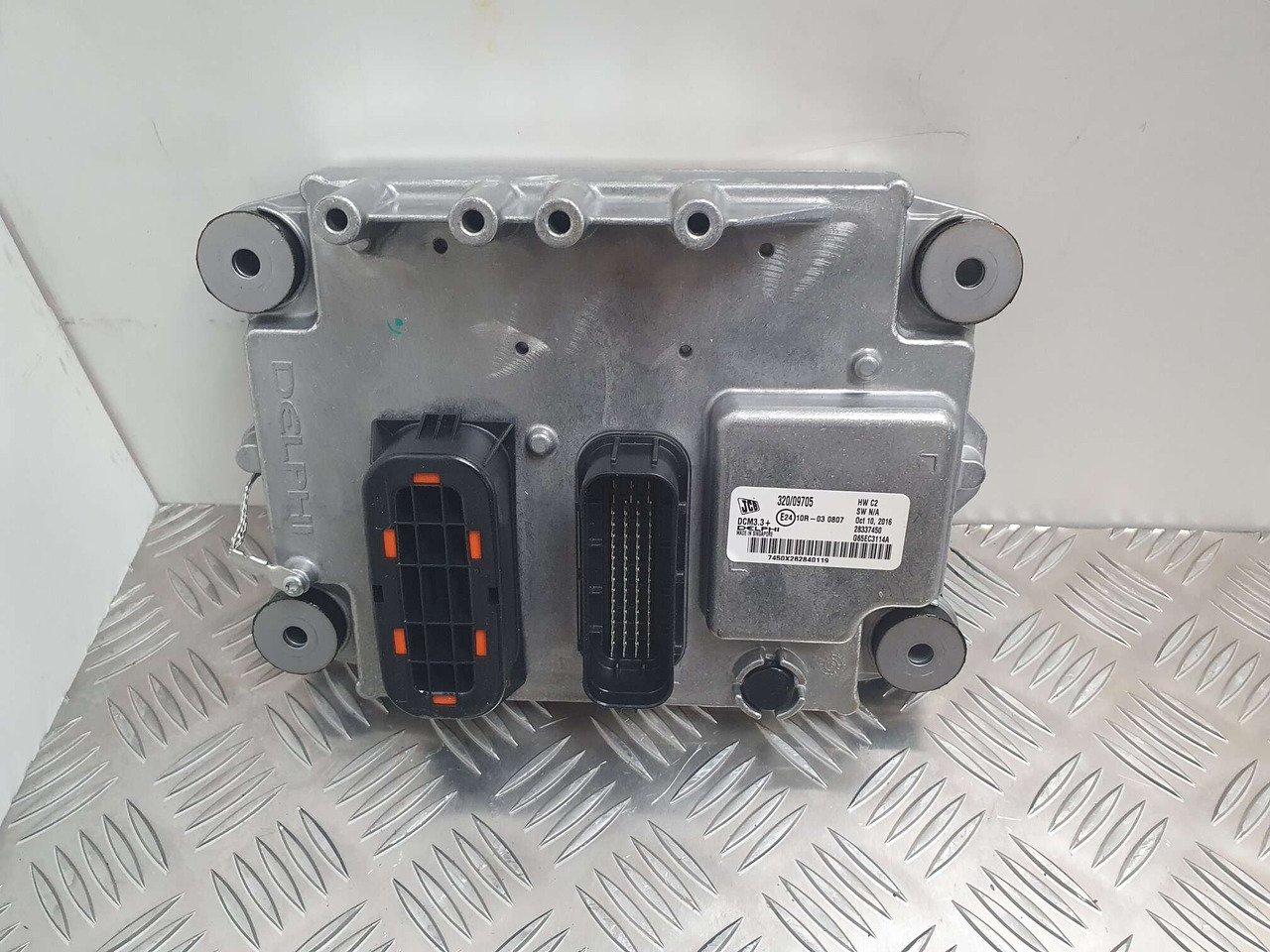 JCB blank ECU 320/09705 JCB ECM 444 T4 Delphi DCM3.3+ - Motor a diely pre Stavebné stroje: obrázok 1 JCB blank ECU 320/09705 JCB ECM 444 T4 Delphi DCM3.3+ - Motor a diely pre Stavebné stroje: obrázok 1