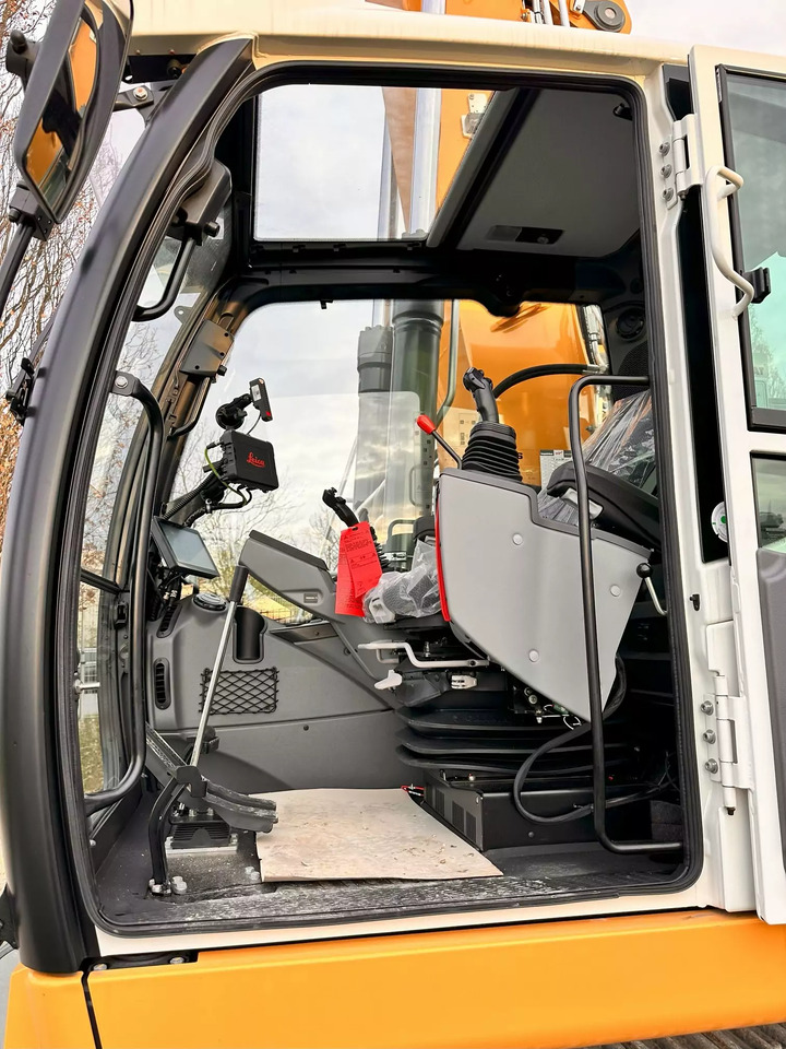 2023 Liebherr R 926 Litronic G8.0-D - Pásové rýpadlo: obrázok 4 2023 Liebherr R 926 Litronic G8.0-D - Pásové rýpadlo: obrázok 4