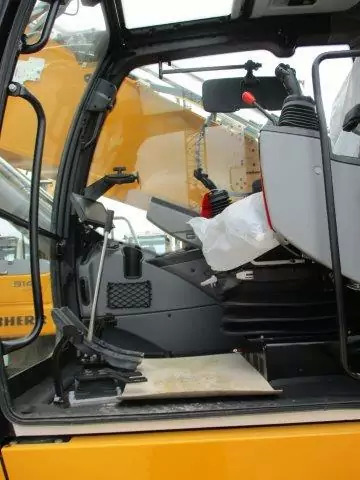 2023 Liebherr R 938 NLC Litronic G8.0-D - Pásové rýpadlo: obrázok 5 2023 Liebherr R 938 NLC Litronic G8.0-D - Pásové rýpadlo: obrázok 5