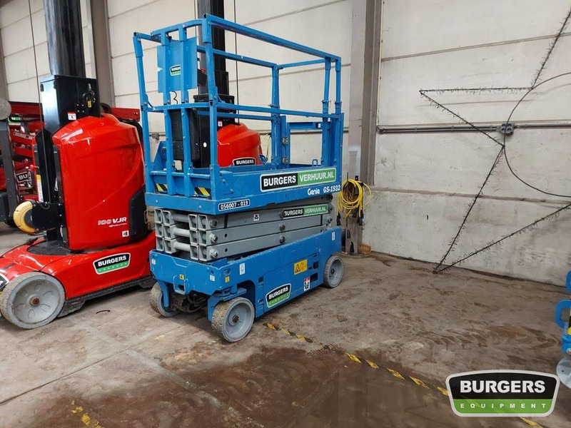 Genie GS1932 - Samohybná plošiny: obrázok 1 Genie GS1932 - Samohybná plošiny: obrázok 1