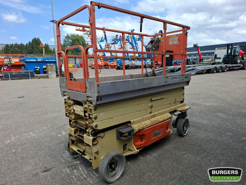 JLG 3246ES - Samohybná plošiny: obrázok 3 JLG 3246ES - Samohybná plošiny: obrázok 3