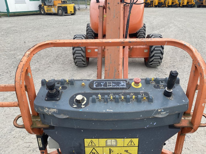 JLG 600AJ - Kĺbová pracovná plošina: obrázok 4 JLG 600AJ - Kĺbová pracovná plošina: obrázok 4