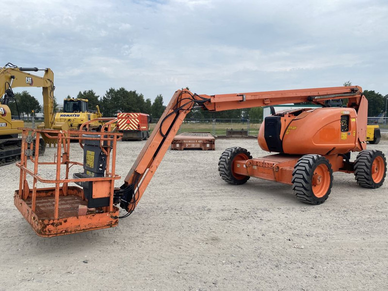 JLG 600AJ - Kĺbová pracovná plošina: obrázok 2 JLG 600AJ - Kĺbová pracovná plošina: obrázok 2