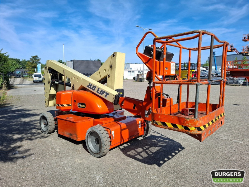 JLG N35E - Kĺbová pracovná plošina: obrázok 2 JLG N35E - Kĺbová pracovná plošina: obrázok 2