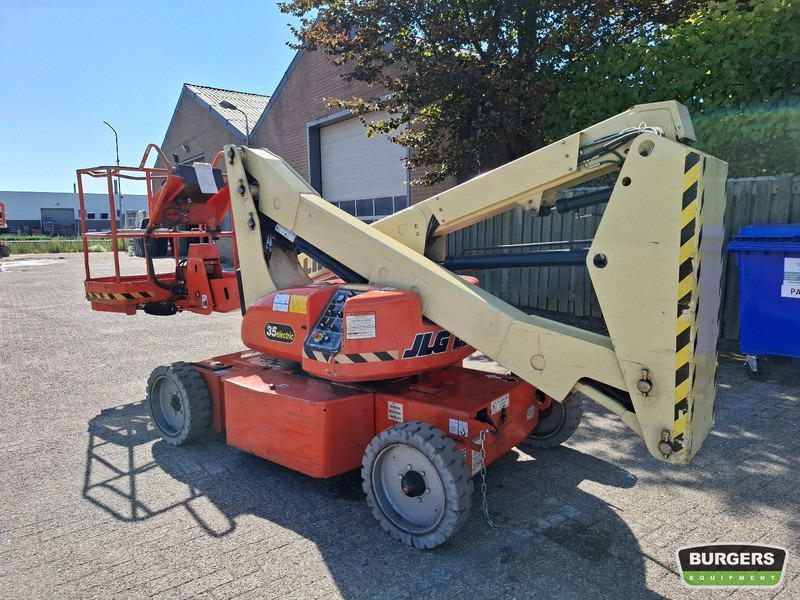 JLG N35E - Kĺbová pracovná plošina: obrázok 4 JLG N35E - Kĺbová pracovná plošina: obrázok 4