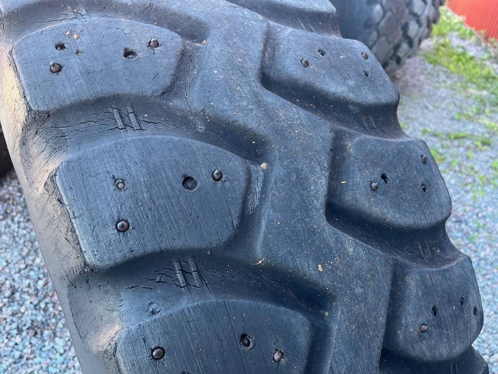 Goodyear 15,5-R25 till Zettelmeyer 802 - Pneumatika pre Stavebné stroje: obrázok 2 Goodyear 15,5-R25 till Zettelmeyer 802 - Pneumatika pre Stavebné stroje: obrázok 2