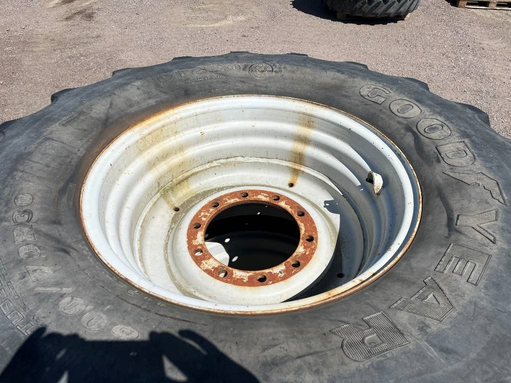Goodyear 600/70R30 till Valmet 280 mfl  - Pneumatika pre Poľnohospodárske stroje: obrázok 3 Goodyear 600/70R30 till Valmet 280 mfl  - Pneumatika pre Poľnohospodárske stroje: obrázok 3