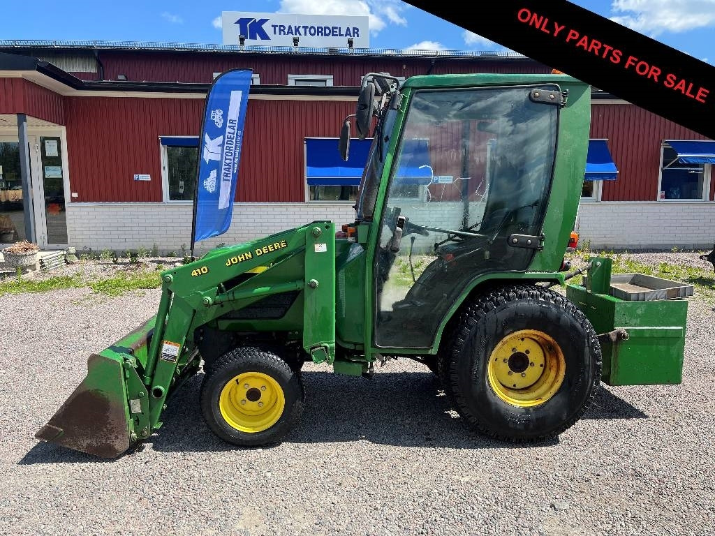John Deere 4100 Dismantled: only spare parts - Komunálny traktor: obrázok 1 John Deere 4100 Dismantled: only spare parts - Komunálny traktor: obrázok 1