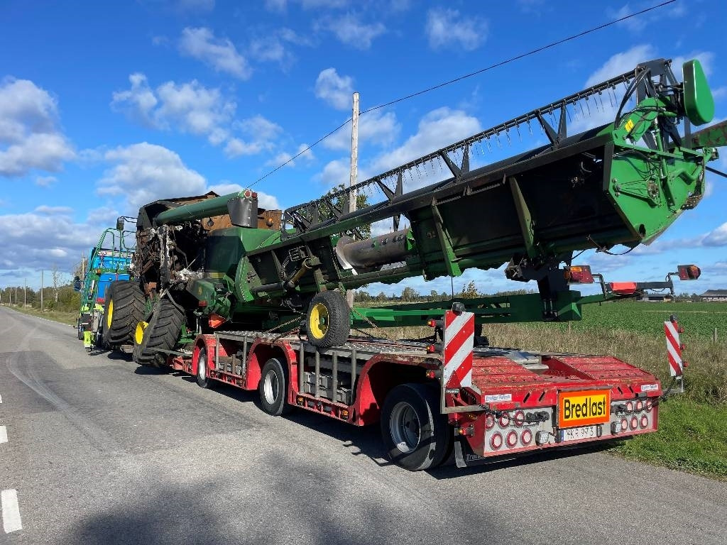 John Deere T 550 Dismantled. Only spare parts - Obilný kombajn: obrázok 2 John Deere T 550 Dismantled. Only spare parts - Obilný kombajn: obrázok 2