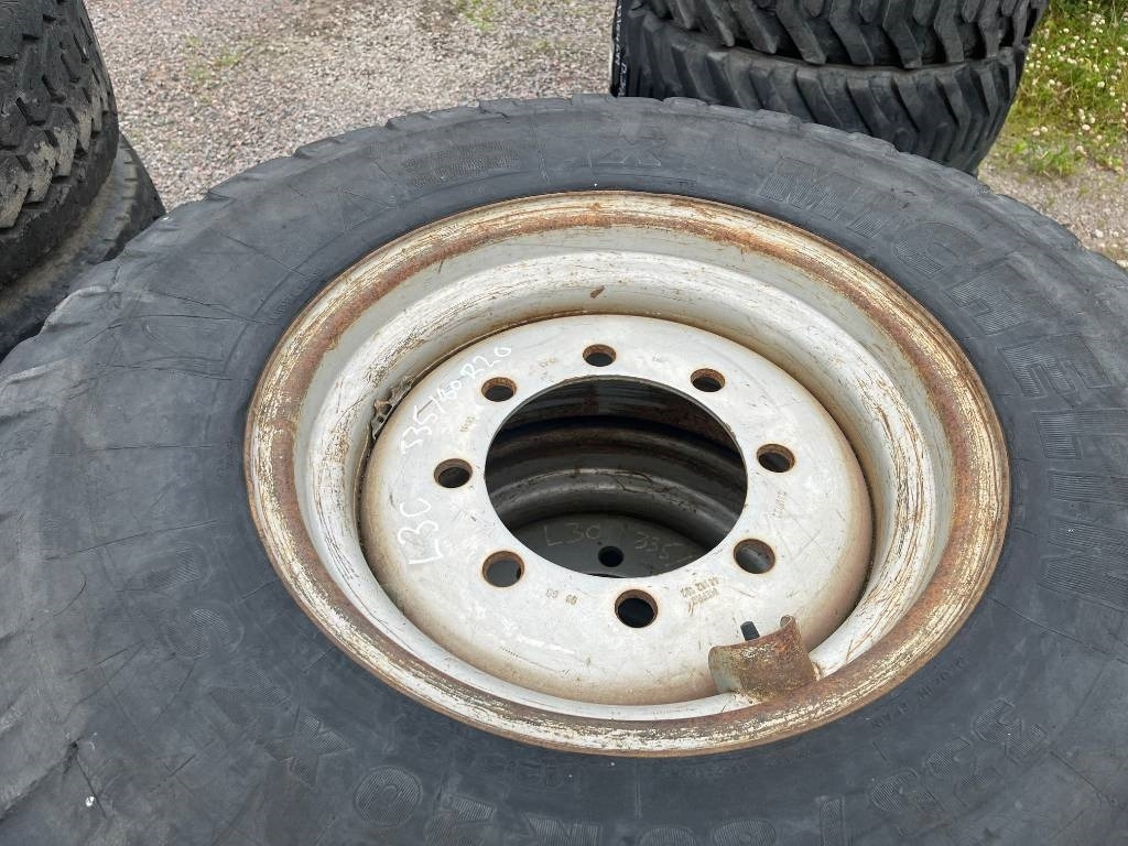 Michelin 335/80-20 till Volvo L30 Zettelmeyer - Pneumatika pre Stavebné stroje: obrázok 4 Michelin 335/80-20 till Volvo L30 Zettelmeyer - Pneumatika pre Stavebné stroje: obrázok 4
