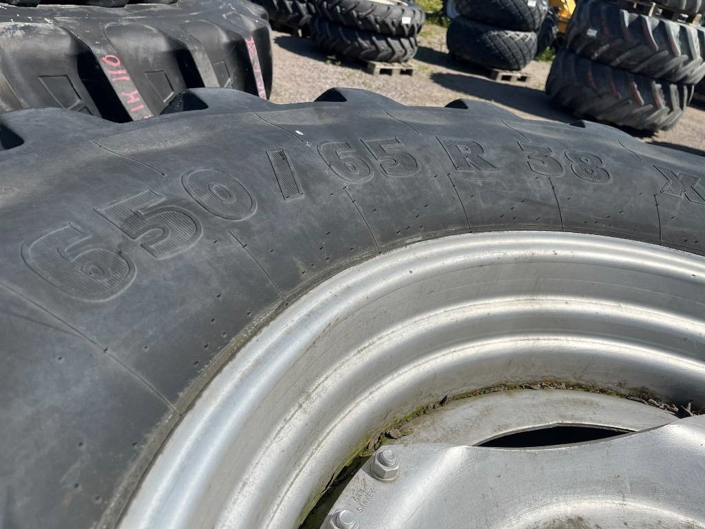 Michelin 650/65R38 till Case MX 135 - Pneumatika pre Poľnohospodárske stroje: obrázok 4 Michelin 650/65R38 till Case MX 135 - Pneumatika pre Poľnohospodárske stroje: obrázok 4