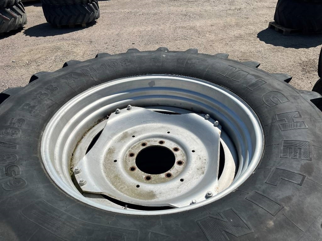 Michelin 650/65R38 till Case MX 135 - Pneumatika pre Poľnohospodárske stroje: obrázok 3 Michelin 650/65R38 till Case MX 135 - Pneumatika pre Poľnohospodárske stroje: obrázok 3