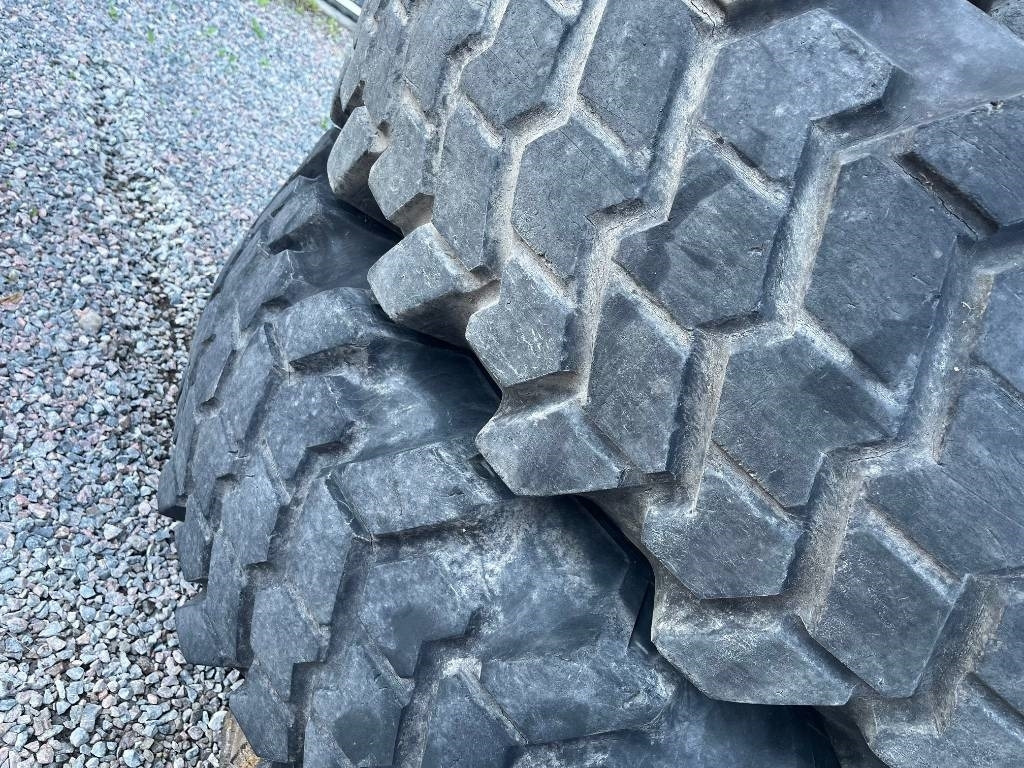 Nokian 18,4-34 14,9-24 till Volvo Bm 840 841 - Pneumatika pre Stavebné stroje: obrázok 3 Nokian 18,4-34 14,9-24 till Volvo Bm 840 841 - Pneumatika pre Stavebné stroje: obrázok 3