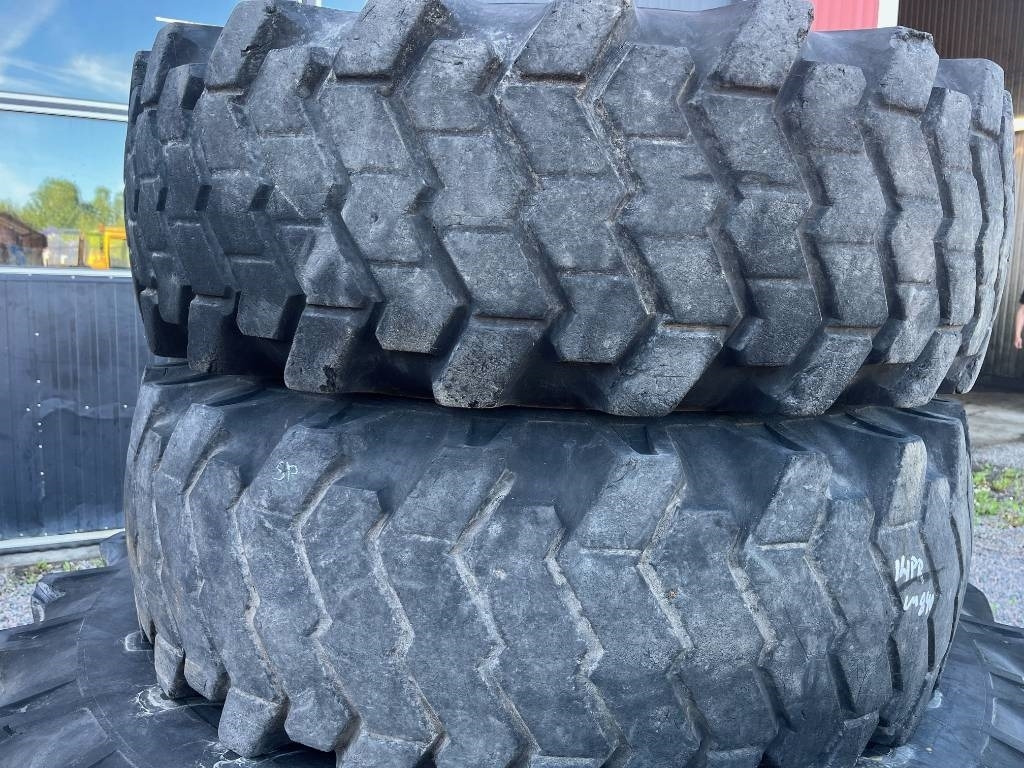Nokian 18,4-34 14,9-24 till Volvo Bm 840 841 - Pneumatika pre Stavebné stroje: obrázok 4 Nokian 18,4-34 14,9-24 till Volvo Bm 840 841 - Pneumatika pre Stavebné stroje: obrázok 4