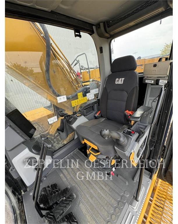 Pásové rýpadlo CAT 330-07: obrázok 25