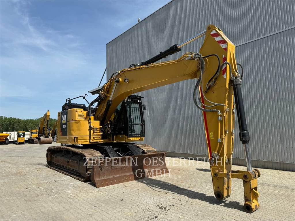 CAT 335FLCR - Pásové rýpadlo: obrázok 2 CAT 335FLCR - Pásové rýpadlo: obrázok 2