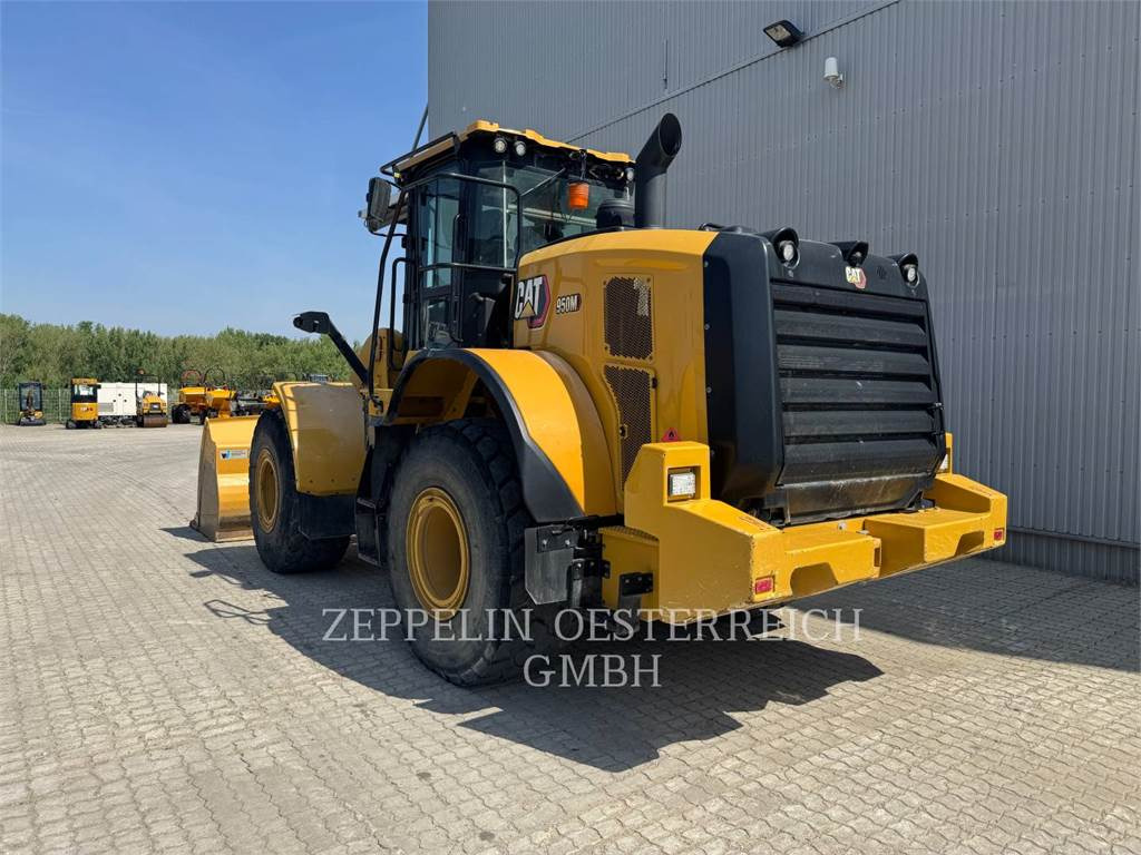 CAT 950M - Kolesový nakladač: obrázok 4 CAT 950M - Kolesový nakladač: obrázok 4