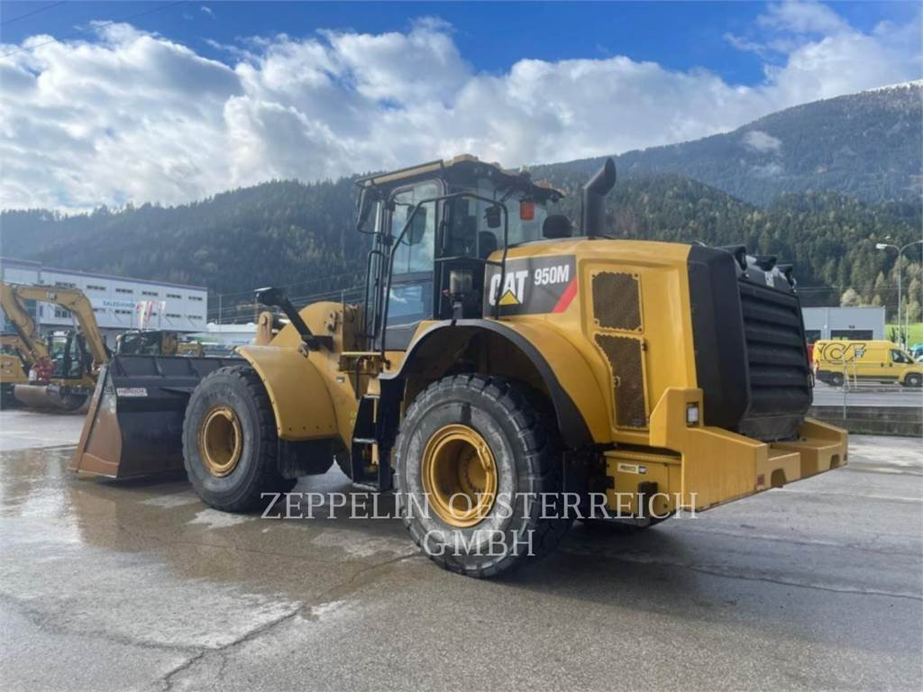 CAT 950M - Kolesový nakladač: obrázok 4 CAT 950M - Kolesový nakladač: obrázok 4
