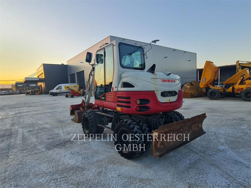 Takeuchi TB295W - Pásové rýpadlo: obrázok 4 Takeuchi TB295W - Pásové rýpadlo: obrázok 4