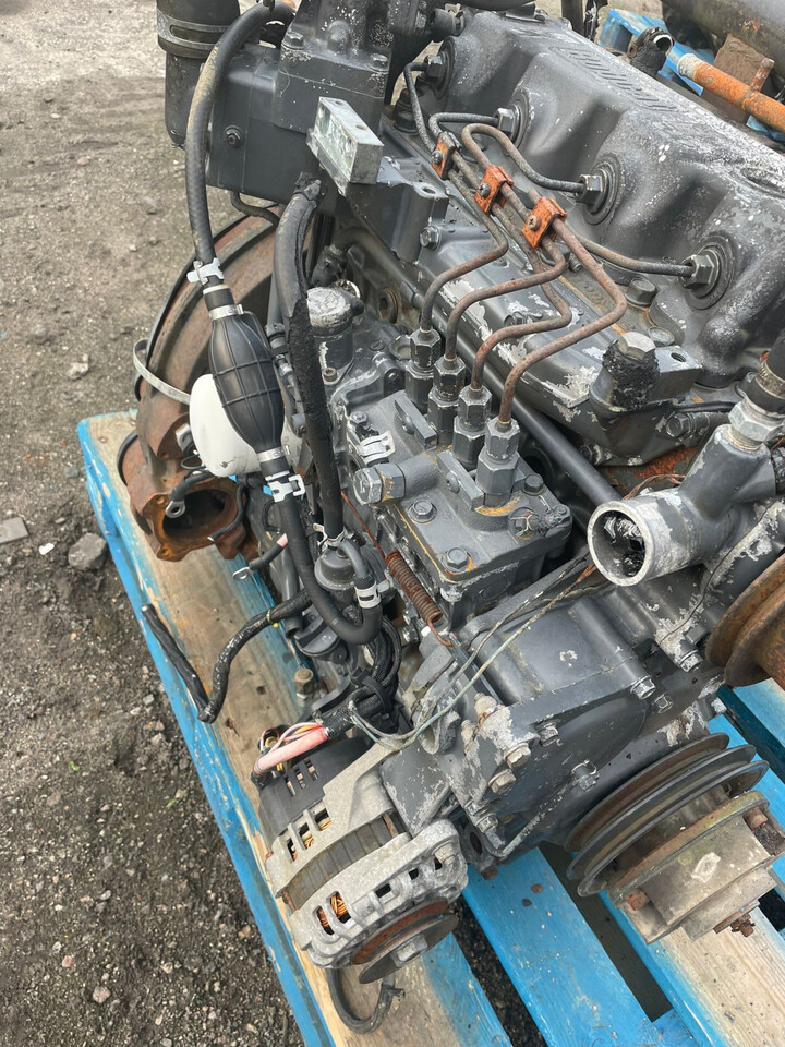 BOBCAT-silnik V3300 B0913A - Motor pre Stavebné stroje: obrázok 4 BOBCAT-silnik V3300 B0913A - Motor pre Stavebné stroje: obrázok 4