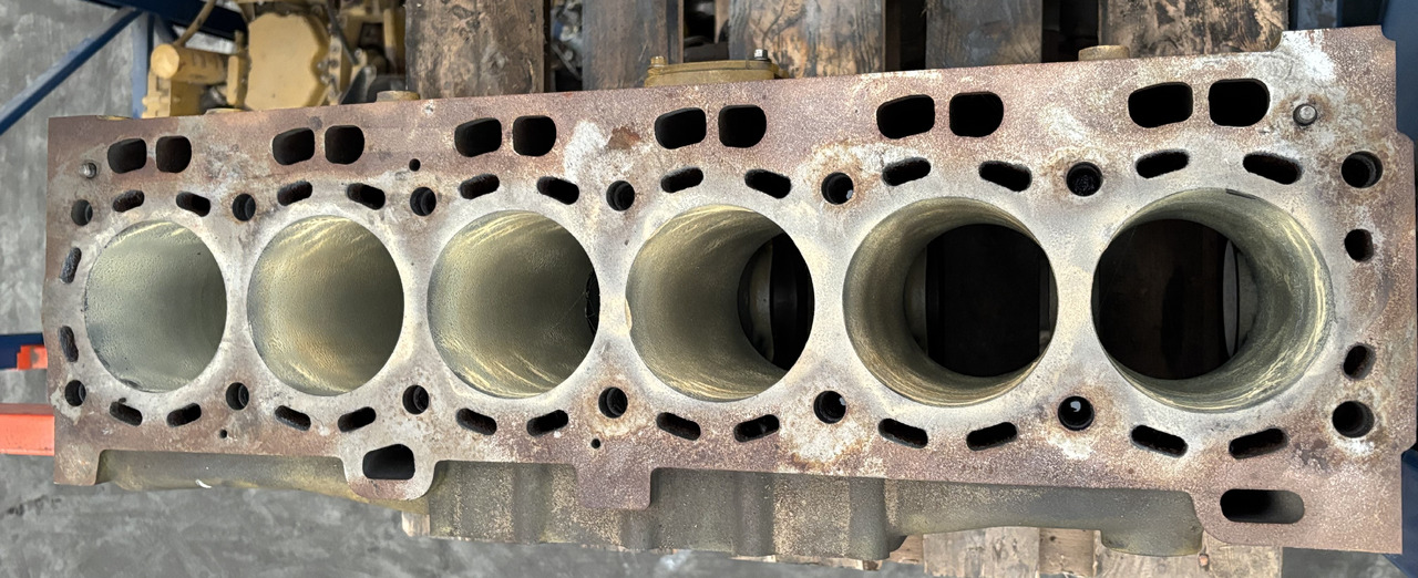 CAT C6.6 666-3106953 310-6953 Blok Silnika CZĘŚCI - Blok valcov pre Poľnohospodárske stroje: obrázok 2 CAT C6.6 666-3106953 310-6953 Blok Silnika CZĘŚCI - Blok valcov pre Poľnohospodárske stroje: obrázok 2