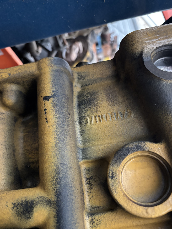 CAT C6.6 666-3106953 Blok Silnika CZĘŚCI - Blok valcov pre Poľnohospodárske stroje: obrázok 4 CAT C6.6 666-3106953 Blok Silnika CZĘŚCI - Blok valcov pre Poľnohospodárske stroje: obrázok 4