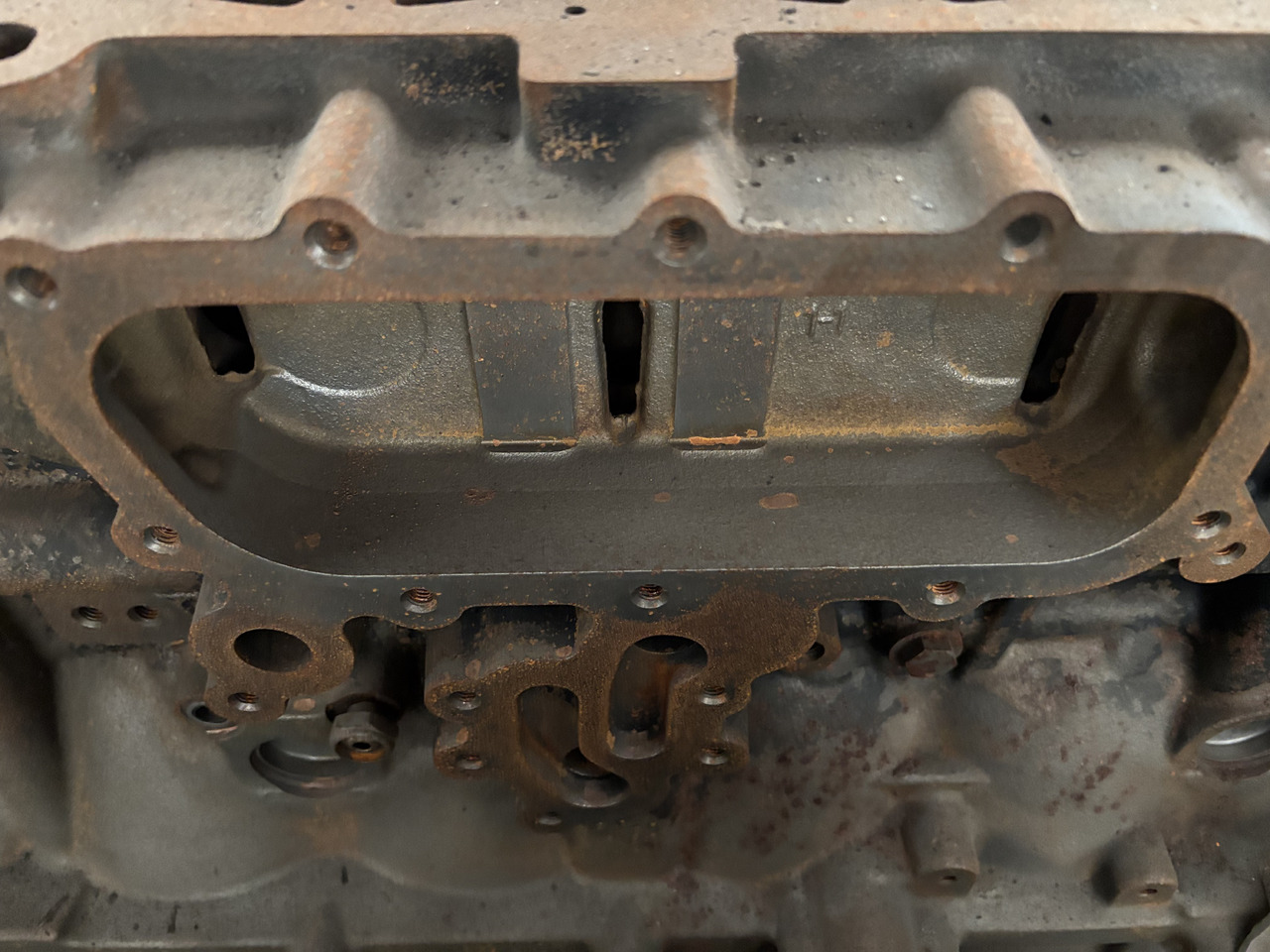 Caterpillar CAT C6.6 Blok Silnika 306-6845 - Blok valcov pre Poľnohospodárske stroje: obrázok 4 Caterpillar CAT C6.6 Blok Silnika 306-6845 - Blok valcov pre Poľnohospodárske stroje: obrázok 4