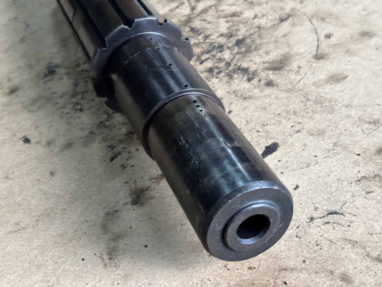 Claas AXION 830 Wałek przekładni podajnika zbożowego 00 1137 076 0 00 1149 403 0 - Kardan pre Poľnohospodárske stroje: obrázok 4 Claas AXION 830 Wałek przekładni podajnika zbożowego 00 1137 076 0 00 1149 403 0 - Kardan pre Poľnohospodárske stroje: obrázok 4