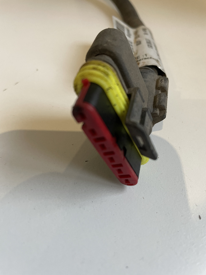 Claas Arion 550-520 650-620 - kabel wiązka elektryczna 0021581051 - Kábel/ Káblový zväzok pre Traktor: obrázok 2 Claas Arion 550-520 650-620 - kabel wiązka elektryczna 0021581051 - Kábel/ Káblový zväzok pre Traktor: obrázok 2