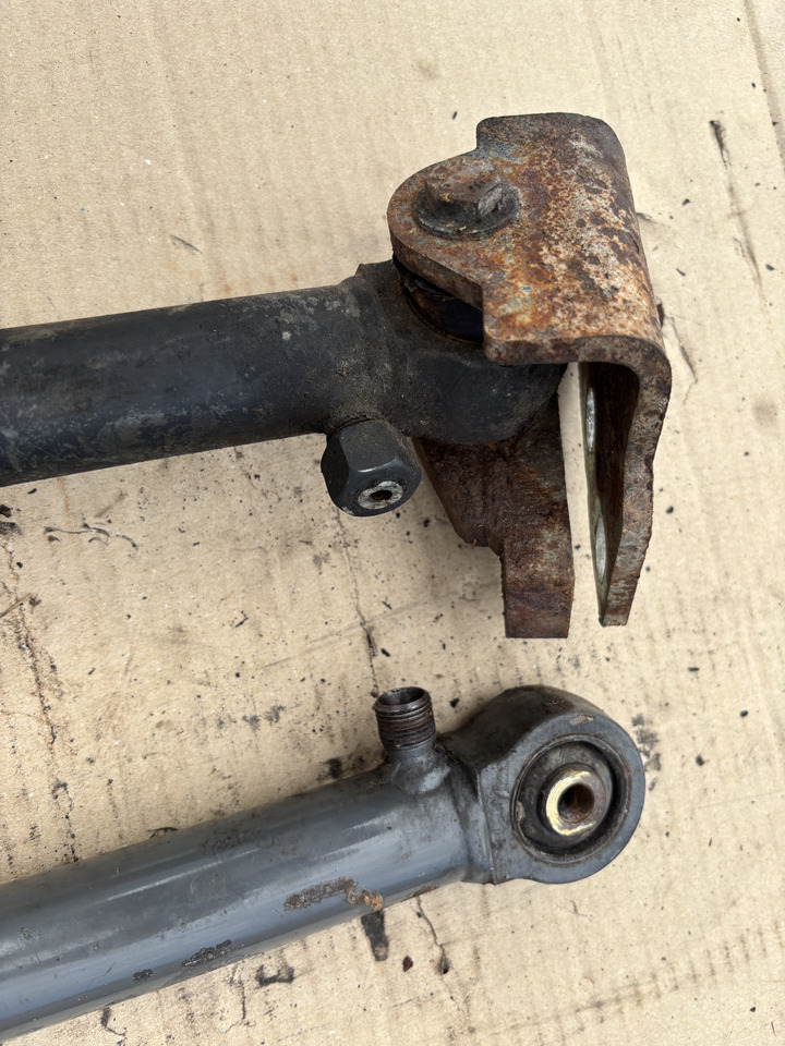 Claas Jaguar 970 siłowniki hydrauliczne - Hydraulický valec pre Poľnohospodárske stroje: obrázok 2 Claas Jaguar 970 siłowniki hydrauliczne - Hydraulický valec pre Poľnohospodárske stroje: obrázok 2