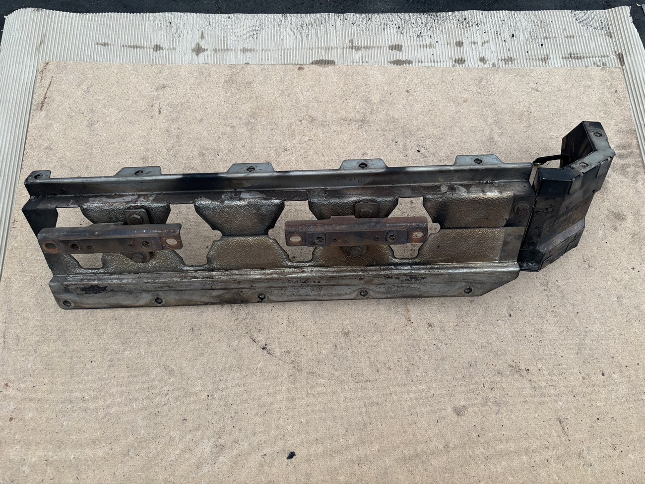 Claas Lexion 780 Izolacja Silnika Pokrywa Maska Obudowa Tylna 00 0781 205 0 0007812050 - Kapota pre Obilný kombajn: obrázok 1 Claas Lexion 780 Izolacja Silnika Pokrywa Maska Obudowa Tylna 00 0781 205 0 0007812050 - Kapota pre Obilný kombajn: obrázok 1