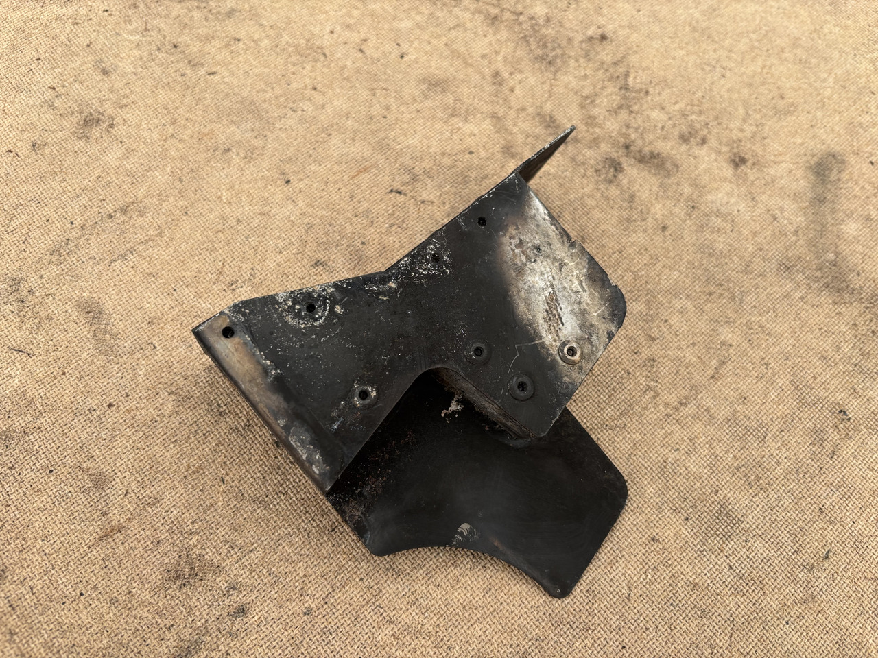 Claas Lexion 780 Obudowa Osłona Maska 00 0781 224 0 00 7812240 - Kapota pre Obilný kombajn: obrázok 3 Claas Lexion 780 Obudowa Osłona Maska 00 0781 224 0 00 7812240 - Kapota pre Obilný kombajn: obrázok 3