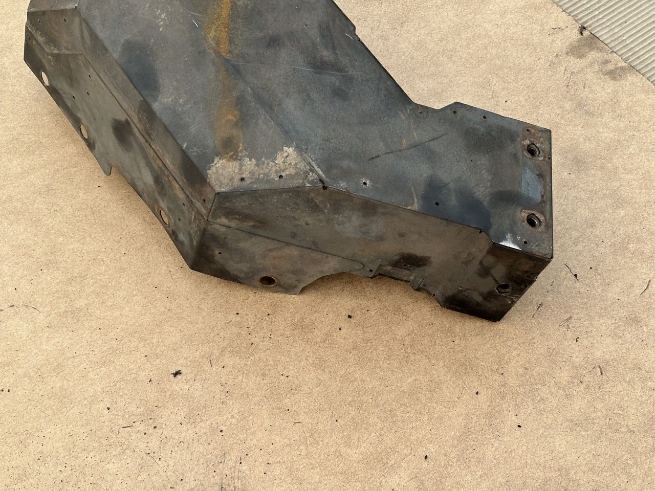 Claas Lexion 780 Osłona Obudowa Maska 00 0781 215 0 0007812150 - Kapota pre Obilný kombajn: obrázok 2 Claas Lexion 780 Osłona Obudowa Maska 00 0781 215 0 0007812150 - Kapota pre Obilný kombajn: obrázok 2