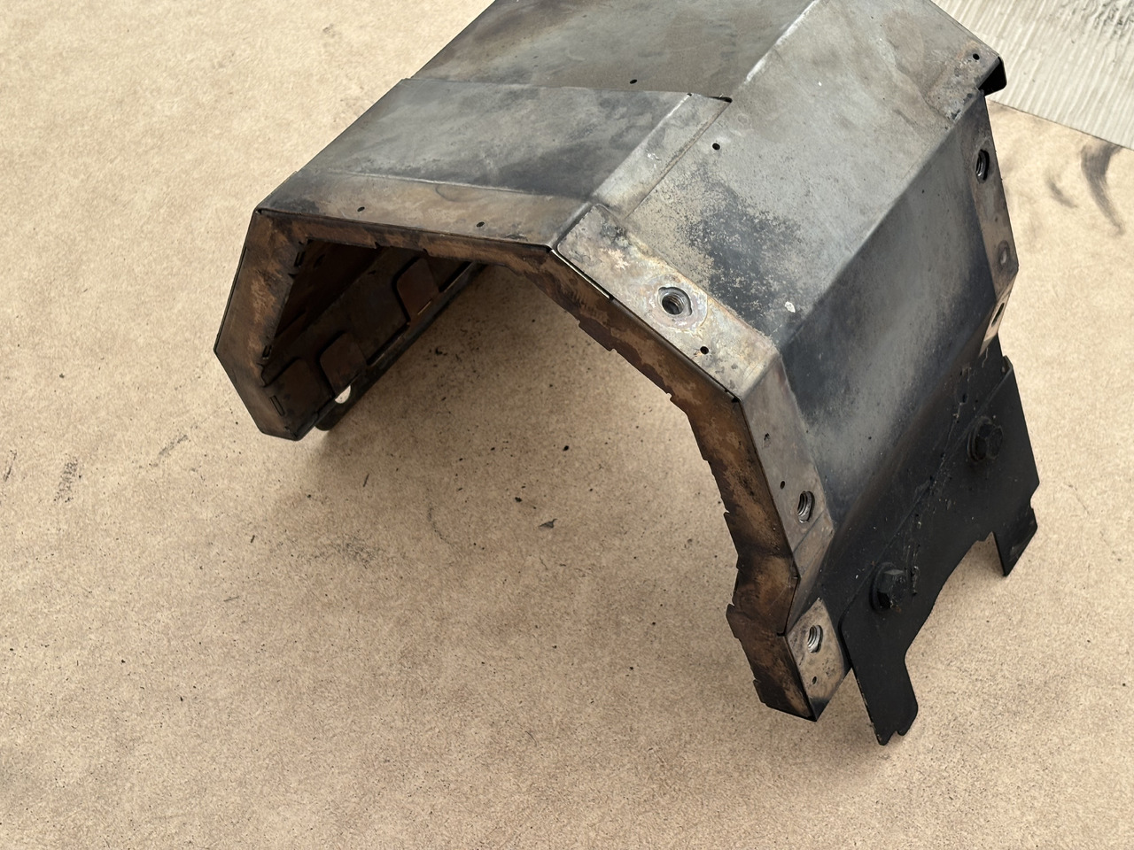 Claas Lexion 780 Osłona Obudowa Maska 00 0781 219 0 00 0781 226 0 0007812190 0007812260 - Kapota pre Obilný kombajn: obrázok 3 Claas Lexion 780 Osłona Obudowa Maska 00 0781 219 0 00 0781 226 0 0007812190 0007812260 - Kapota pre Obilný kombajn: obrázok 3