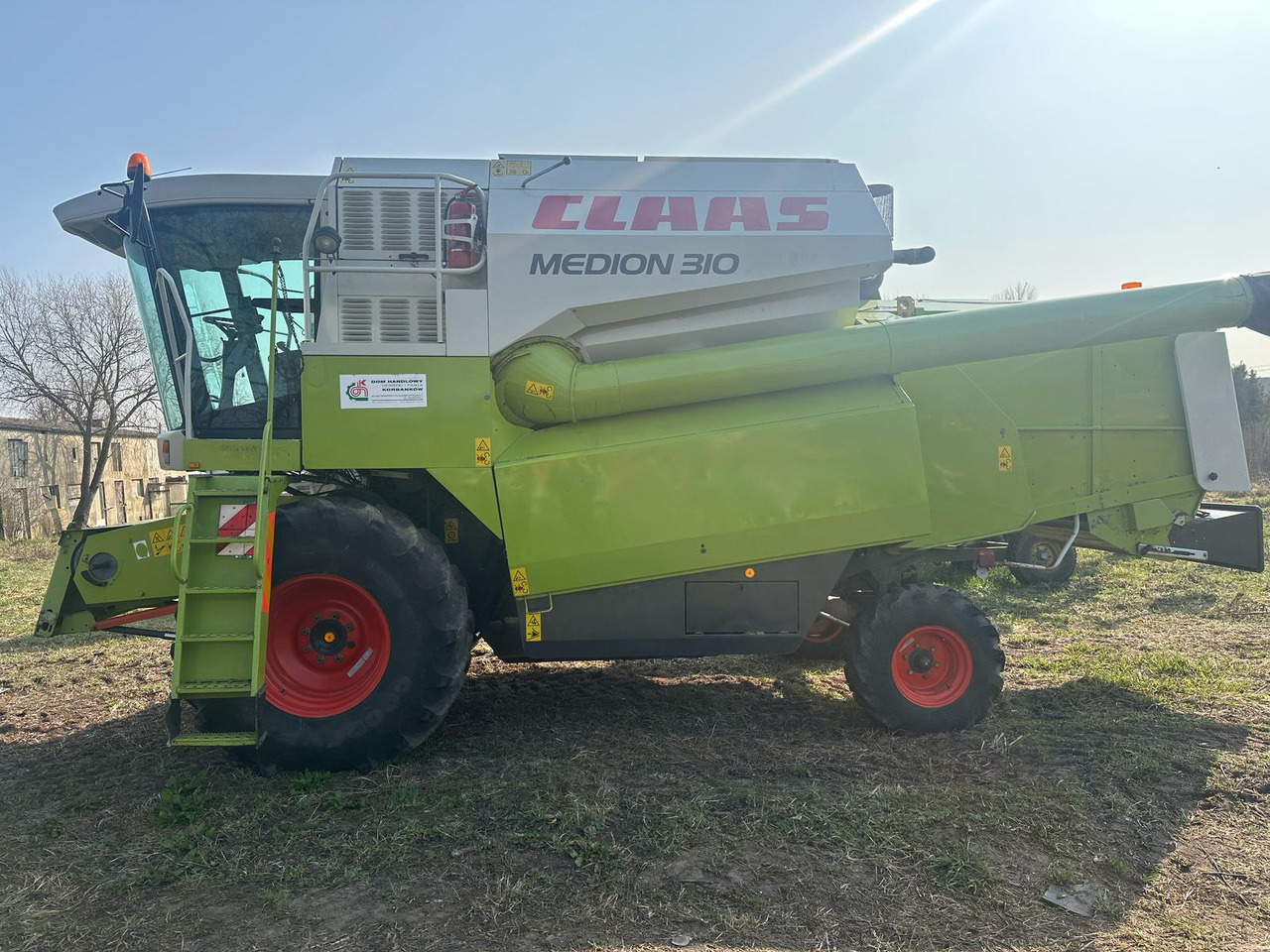 Claas Medion 310 z roku 2002. - Obilný kombajn: obrázok 1 Claas Medion 310 z roku 2002. - Obilný kombajn: obrázok 1