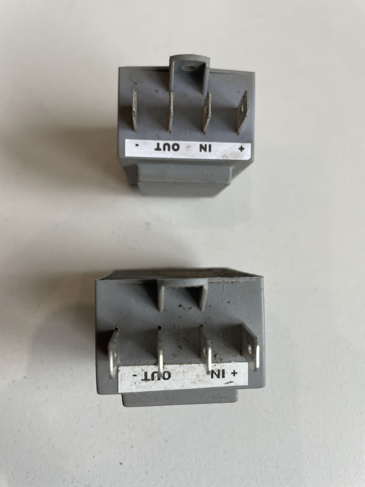 Claas Scorpion 7040 - moduł sterownik Sensamp2 V1.00 71039 0013024710 - Riadiaca jednotka pre Manipulačná technika: obrázok 2 Claas Scorpion 7040 - moduł sterownik Sensamp2 V1.00 71039 0013024710 - Riadiaca jednotka pre Manipulačná technika: obrázok 2