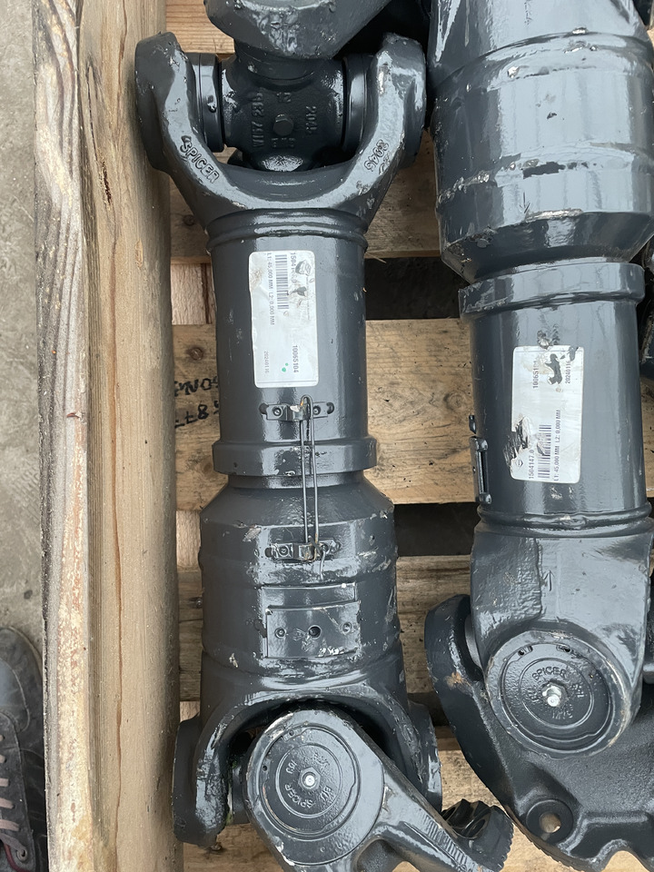 Claas Xerion 4000-5000 - wał wałek przegubowy przegub 0015041470 - Kardan pre Poľnohospodárske stroje: obrázok 1 Claas Xerion 4000-5000 - wał wałek przegubowy przegub 0015041470 - Kardan pre Poľnohospodárske stroje: obrázok 1