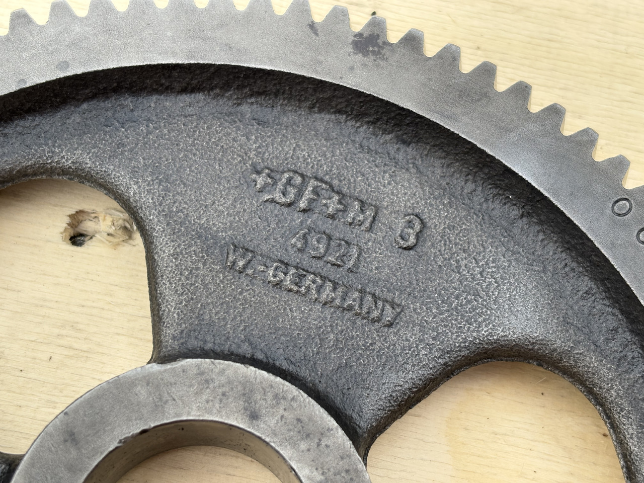 Cummins 8.3 6CT 6CTA 6CTAA Koło zębate wałka rozrządu 3918777 3907677 3917328 3901967 ORYGINAŁ - Vačkový hriadeľ pre Poľnohospodárske stroje: obrázok 2 Cummins 8.3 6CT 6CTA 6CTAA Koło zębate wałka rozrządu 3918777 3907677 3917328 3901967 ORYGINAŁ - Vačkový hriadeľ pre Poľnohospodárske stroje: obrázok 2