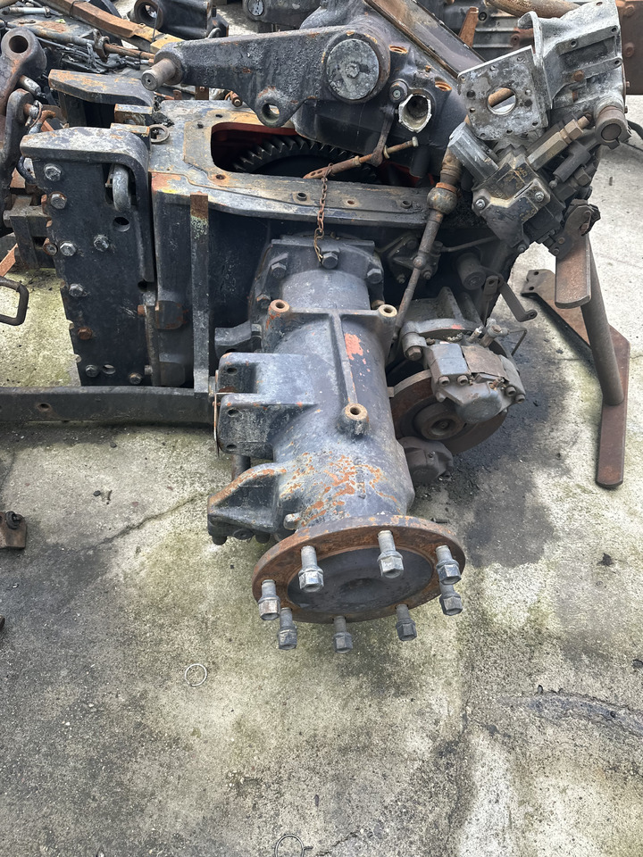 Deutz FX 4.51 tylny most części - Zadná náprava pre Traktor: obrázok 1 Deutz FX 4.51 tylny most części - Zadná náprava pre Traktor: obrázok 1