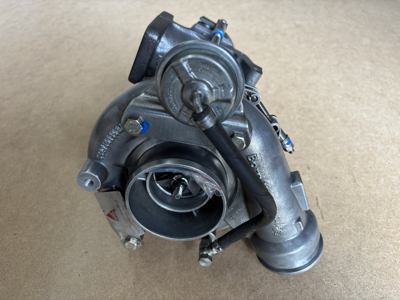Deutz TCD7.1 - turbosprężarka 04903626 12709700013 - Turbodúchadlo: obrázok 3 Deutz TCD7.1 - turbosprężarka 04903626 12709700013 - Turbodúchadlo: obrázok 3