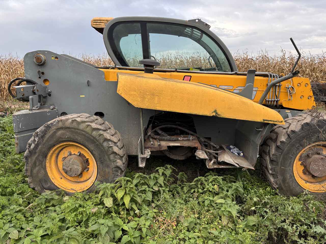 Dieci 185 - Ładowarka Teleskopowa - Kabina Szyba Dach - Okno a diely pre Teleskopický nakladač: obrázok 3 Dieci 185 - Ładowarka Teleskopowa - Kabina Szyba Dach - Okno a diely pre Teleskopický nakladač: obrázok 3