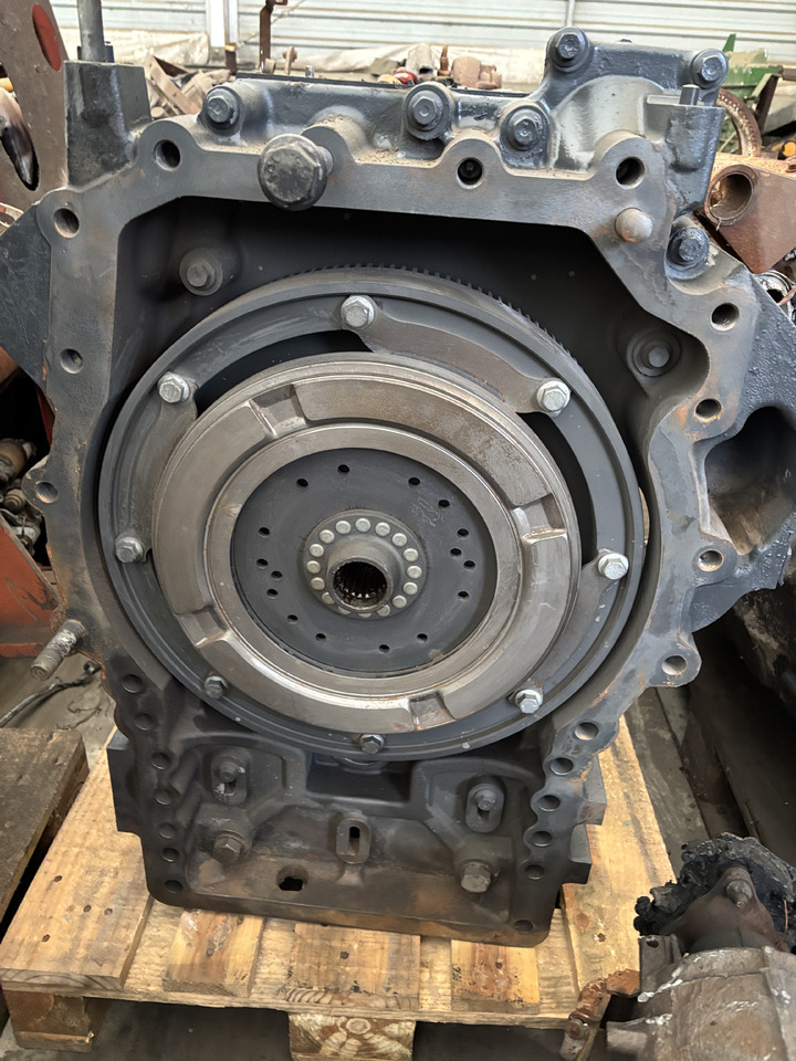 Fendt 936 Gen 7 Silnik D1556LE523 Osłona Obudowa Koła Zamachowego H218PF150075A - Zotrvačník pre Traktor: obrázok 2 Fendt 936 Gen 7 Silnik D1556LE523 Osłona Obudowa Koła Zamachowego H218PF150075A - Zotrvačník pre Traktor: obrázok 2