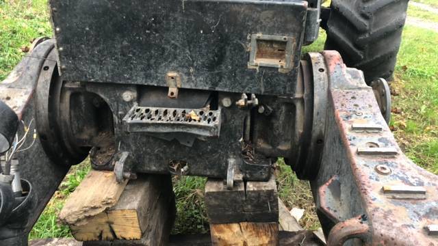 Harwester Valmet 911 Komatsu - Most Napędowy Tandem - Náprava a diely pre Poľnohospodárske stroje: obrázok 1 Harwester Valmet 911 Komatsu - Most Napędowy Tandem - Náprava a diely pre Poľnohospodárske stroje: obrázok 1