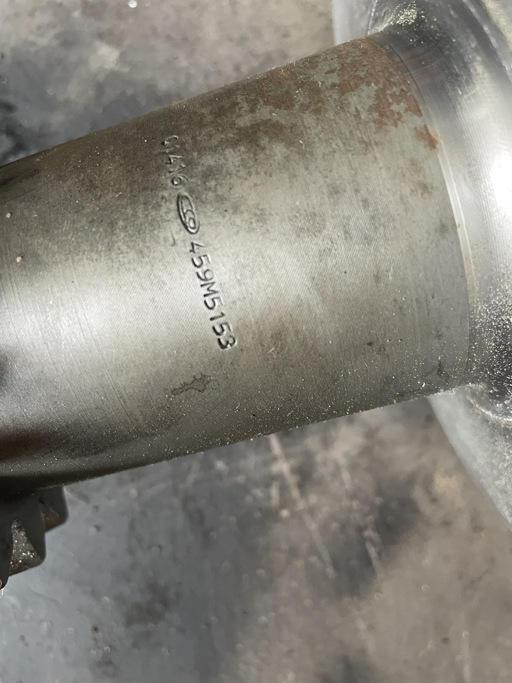 JCB 535 527 - wałek skrzyni biegów 459M5153 - Prevodovka a diely pre Manipulačná technika: obrázok 5 JCB 535 527 - wałek skrzyni biegów 459M5153 - Prevodovka a diely pre Manipulačná technika: obrázok 5