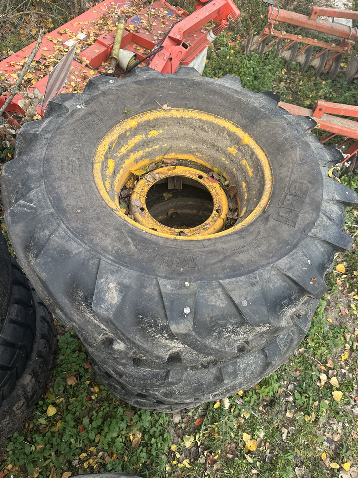 Jcb 531-70 541-70 koła + felgi koła kompletne - Disk pre Poľnohospodárske stroje: obrázok 1 Jcb 531-70 541-70 koła + felgi koła kompletne - Disk pre Poľnohospodárske stroje: obrázok 1